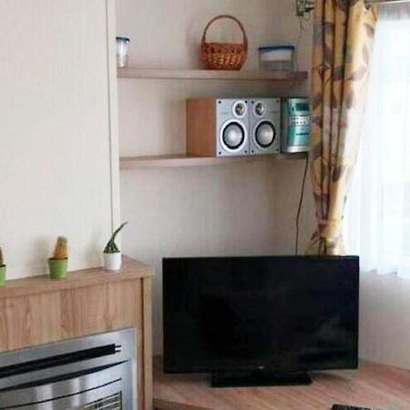 Simplistic Holiday Home In Hastings Near The Golf Club Exterior photo