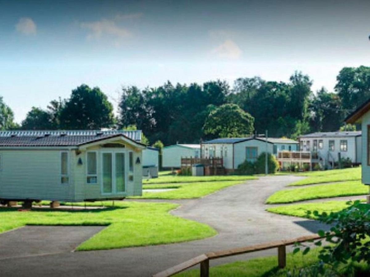 Simplistic Holiday Home In Hastings Near The Golf Club Exterior photo