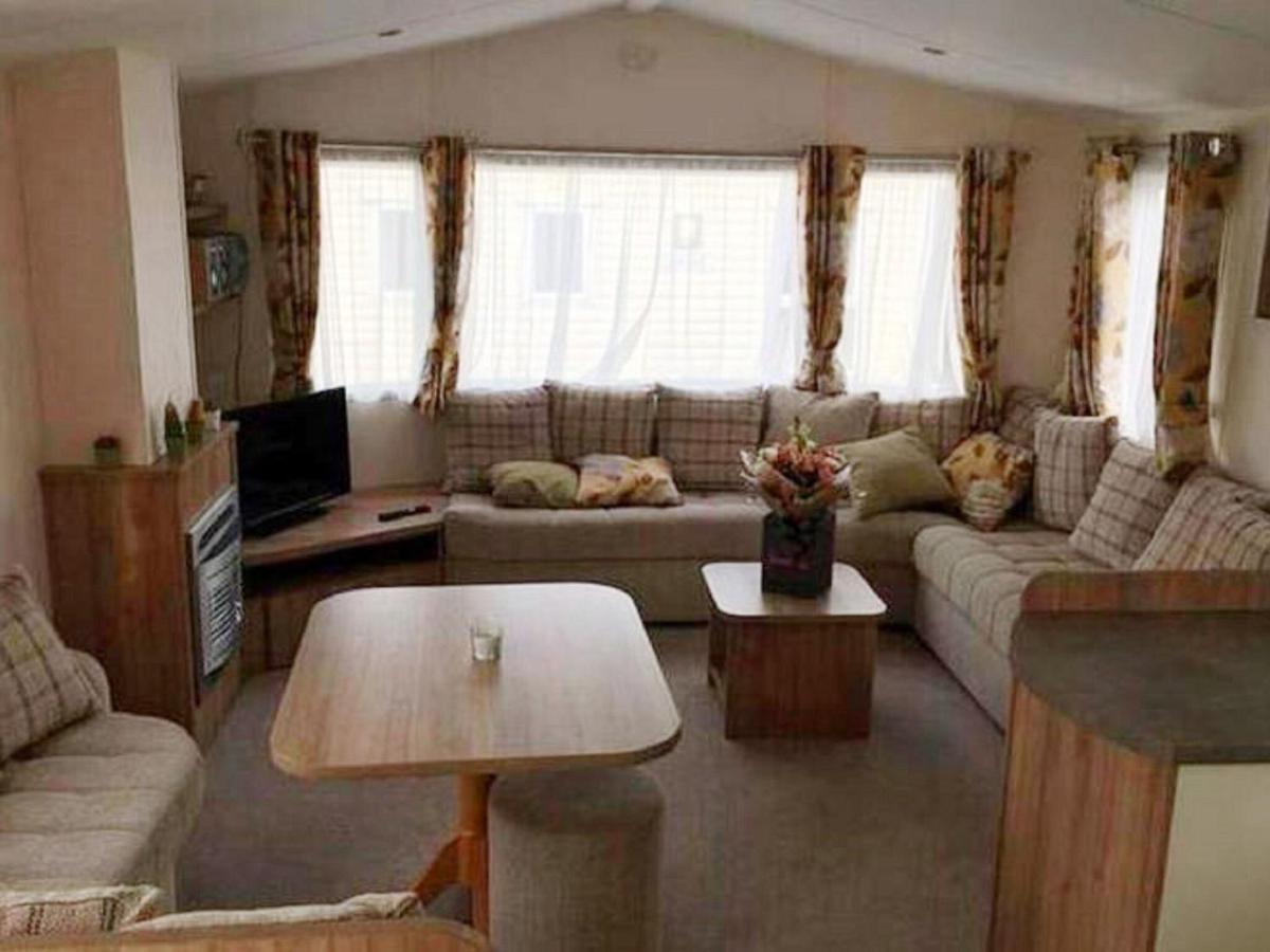 Simplistic Holiday Home In Hastings Near The Golf Club Exterior photo